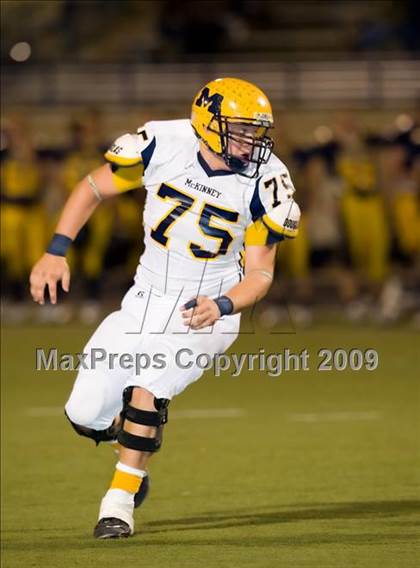 Thumbnail 1 in McKinney vs. Highland Park (Texas 4A D1 Bi-District Playoffs) photogallery.