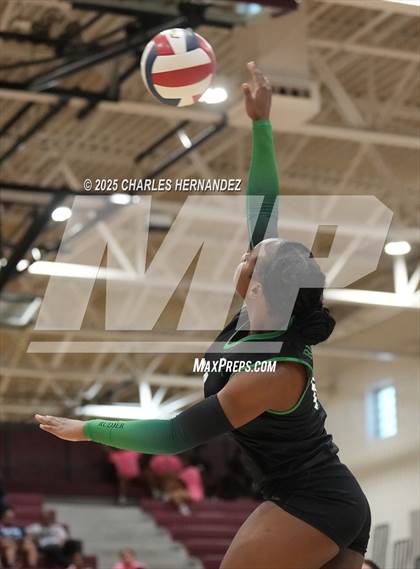 Thumbnail 3 in Rudder @ A&M Consolidated photogallery.
