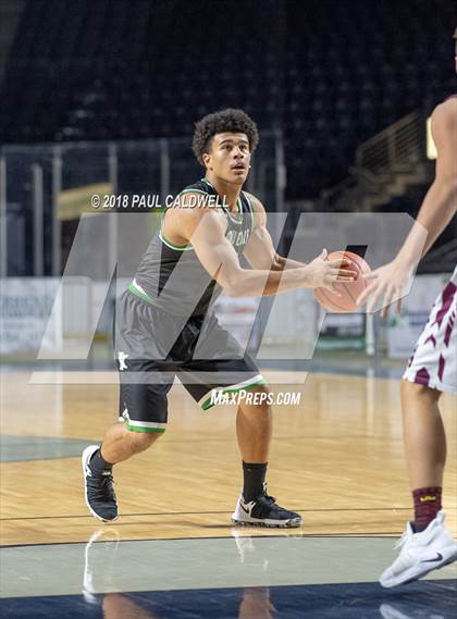 Thumbnail 2 in Enumclaw vs. Kentwood photogallery.