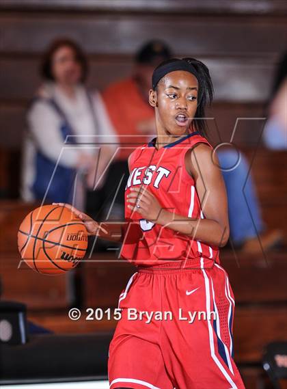 Thumbnail 2 in Lenoir City vs. West photogallery.
