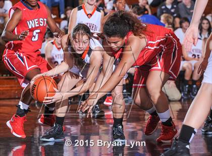 Thumbnail 3 in Lenoir City vs. West photogallery.