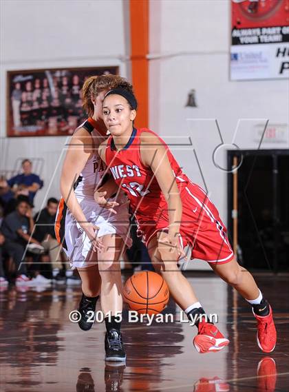 Thumbnail 2 in Lenoir City vs. West photogallery.