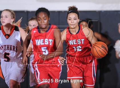 Thumbnail 1 in Lenoir City vs. West photogallery.