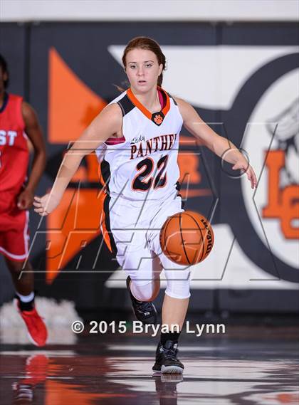 Thumbnail 3 in Lenoir City vs. West photogallery.