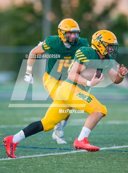 Thumbnail 1 in Bingham @ Bishop Manogue photogallery.