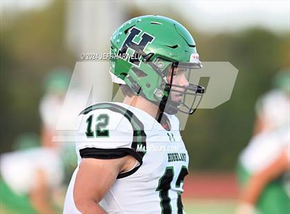Thumbnail 3 in Highland @ Tallmadge photogallery.