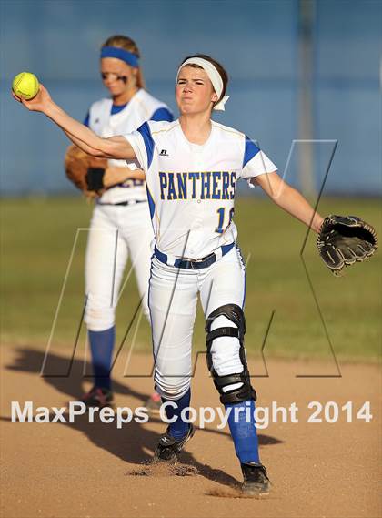 Thumbnail 1 in Pflugerville vs Del Valle (5A Region 2 Bi-District Playoff) photogallery.