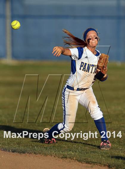Thumbnail 2 in Pflugerville vs Del Valle (5A Region 2 Bi-District Playoff) photogallery.