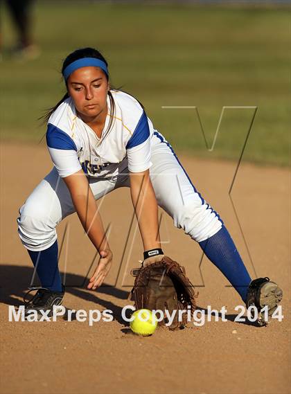 Thumbnail 3 in Pflugerville vs Del Valle (5A Region 2 Bi-District Playoff) photogallery.