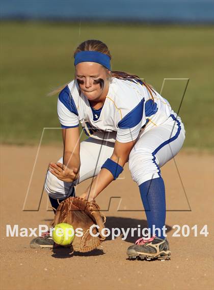 Thumbnail 3 in Pflugerville vs Del Valle (5A Region 2 Bi-District Playoff) photogallery.