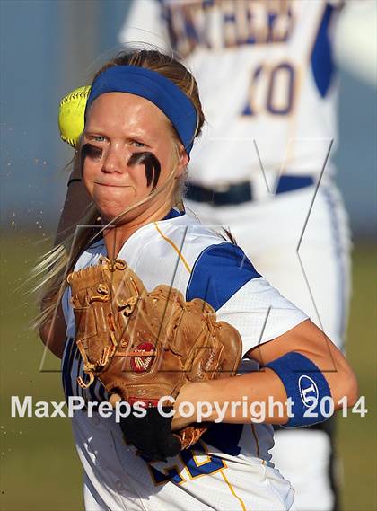Thumbnail 2 in Pflugerville vs Del Valle (5A Region 2 Bi-District Playoff) photogallery.