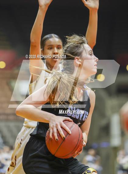 Thumbnail 2 in Clovis North vs. Clovis West (CIF Open Division Central Section Final) photogallery.