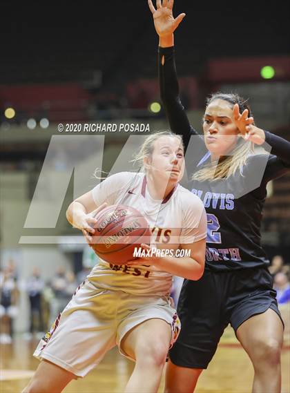Thumbnail 2 in Clovis North vs. Clovis West (CIF Open Division Central Section Final) photogallery.