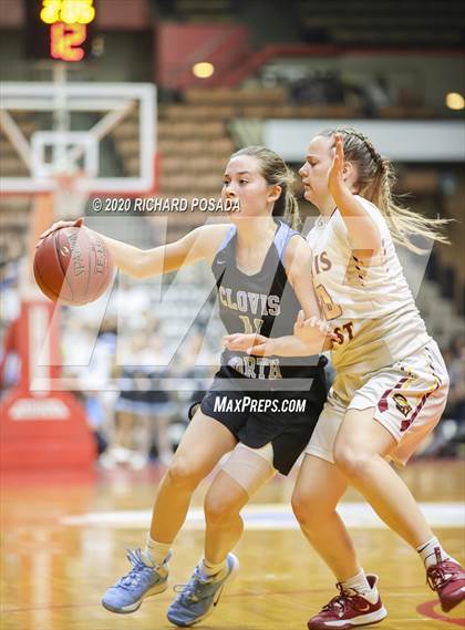 Thumbnail 2 in Clovis North vs. Clovis West (CIF Open Division Central Section Final) photogallery.