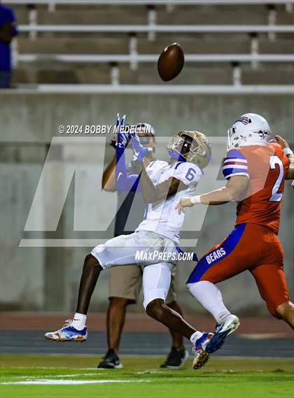 Thumbnail 1 in Clovis @ Buchanan photogallery.