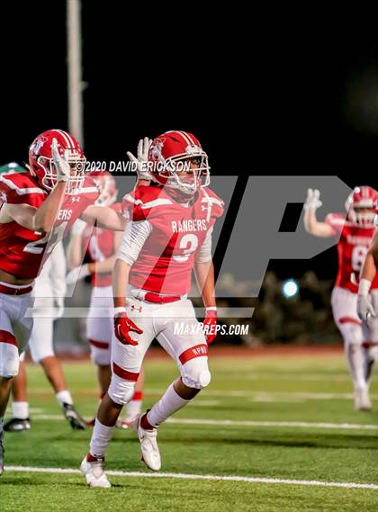 Thumbnail 1 in Monahans vs. Perryton (UIL 4A Bi-District Playoff) photogallery.