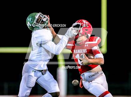 Thumbnail 2 in Monahans vs. Perryton (UIL 4A Bi-District Playoff) photogallery.