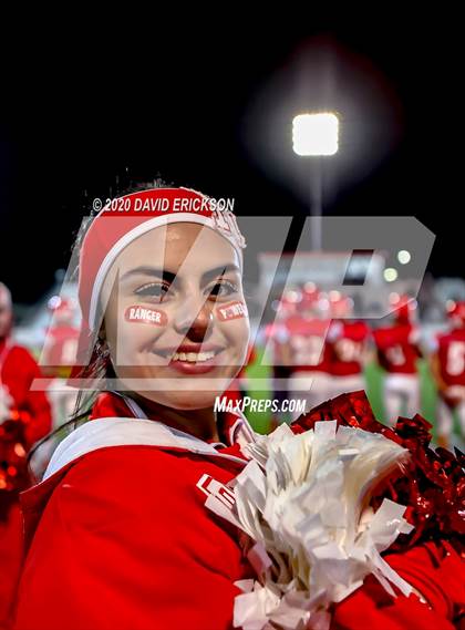 Thumbnail 3 in Monahans vs. Perryton (UIL 4A Bi-District Playoff) photogallery.