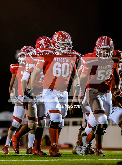 Thumbnail 2 in Monahans vs. Perryton (UIL 4A Bi-District Playoff) photogallery.