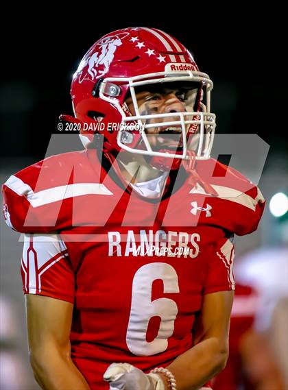 Thumbnail 3 in Monahans vs. Perryton (UIL 4A Bi-District Playoff) photogallery.