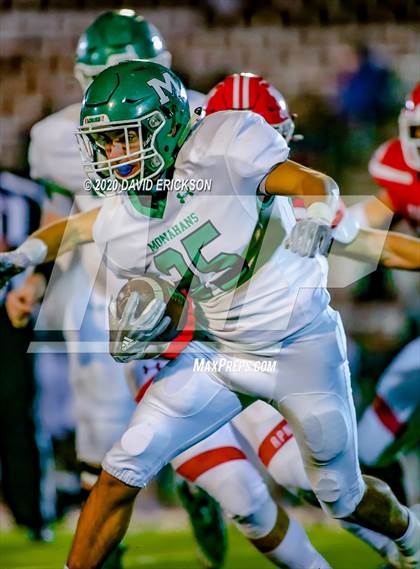 Thumbnail 2 in Monahans vs. Perryton (UIL 4A Bi-District Playoff) photogallery.