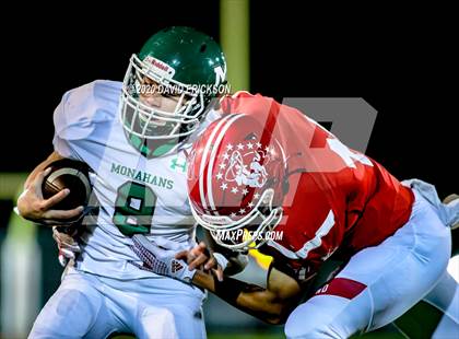 Thumbnail 2 in Monahans vs. Perryton (UIL 4A Bi-District Playoff) photogallery.