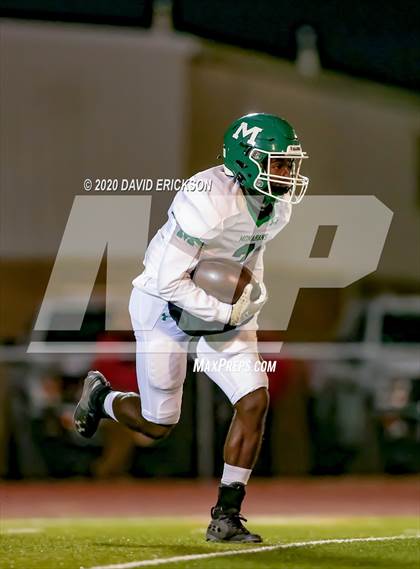Thumbnail 2 in Monahans vs. Perryton (UIL 4A Bi-District Playoff) photogallery.