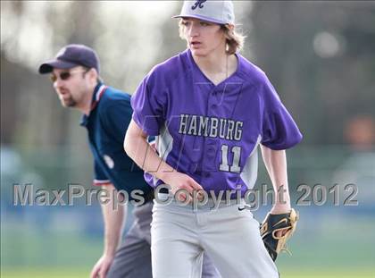 Thumbnail 3 in Iroquois @ Hamburg photogallery.