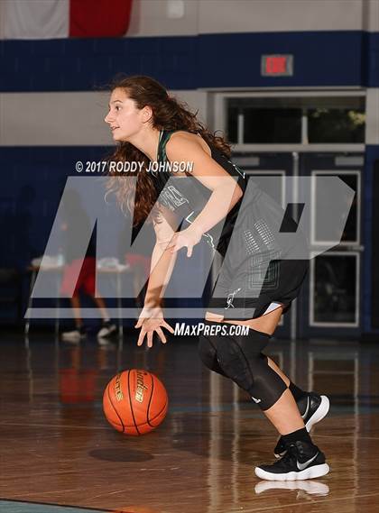 Thumbnail 1 in Cypress Creek vs. Clear Falls (McDonald's Texas Invitational) photogallery.