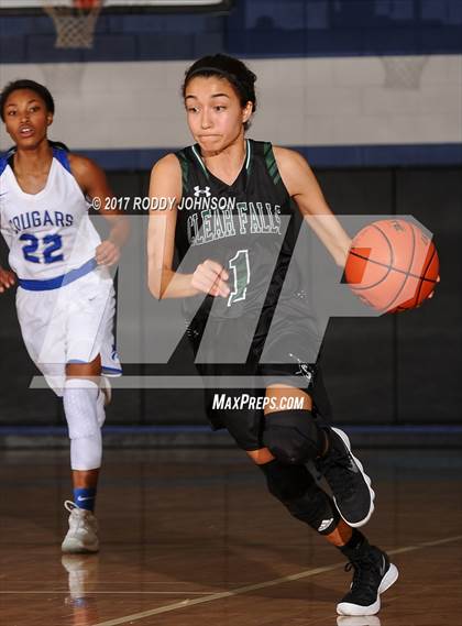 Thumbnail 3 in Cypress Creek vs. Clear Falls (McDonald's Texas Invitational) photogallery.