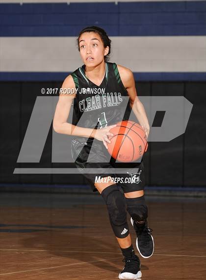 Thumbnail 2 in Cypress Creek vs. Clear Falls (McDonald's Texas Invitational) photogallery.