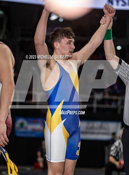 Thumbnail 3 in NYSPHSAA Division 2 Semifinals photogallery.