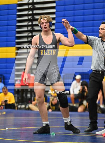 Thumbnail 1 in Klein Oak @ Klein photogallery.
