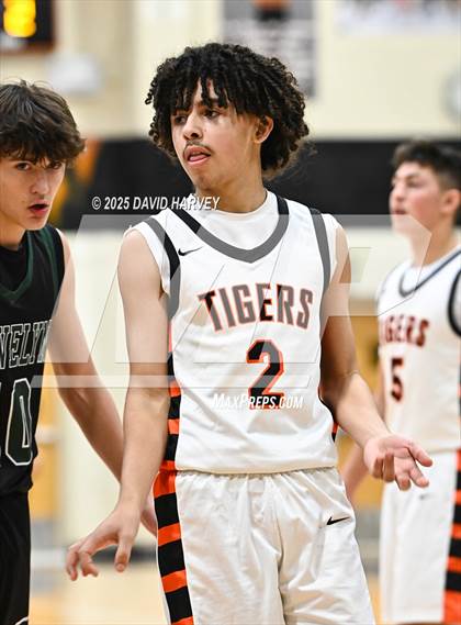 Thumbnail 2 in D'Evelyn @ Lakewood photogallery.