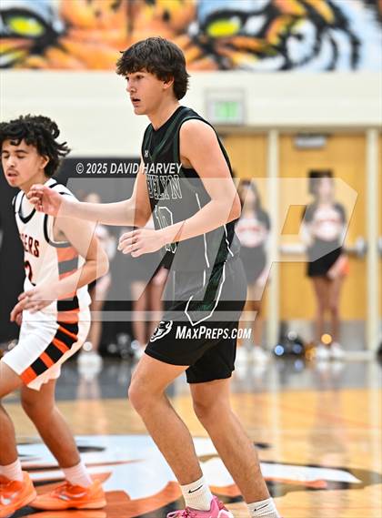 Thumbnail 2 in D'Evelyn @ Lakewood photogallery.