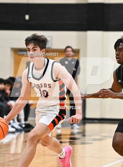 Thumbnail 2 in D'Evelyn @ Lakewood photogallery.