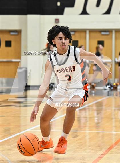 Thumbnail 2 in D'Evelyn @ Lakewood photogallery.