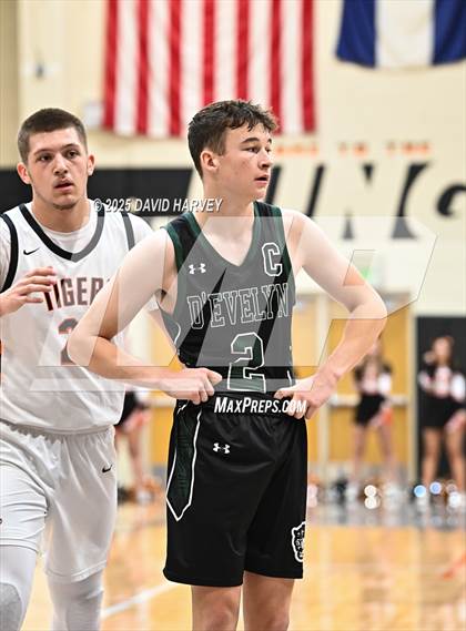 Thumbnail 2 in D'Evelyn @ Lakewood photogallery.