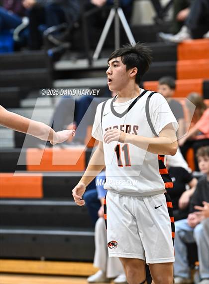 Thumbnail 1 in D'Evelyn @ Lakewood photogallery.