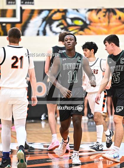 Thumbnail 2 in D'Evelyn @ Lakewood photogallery.