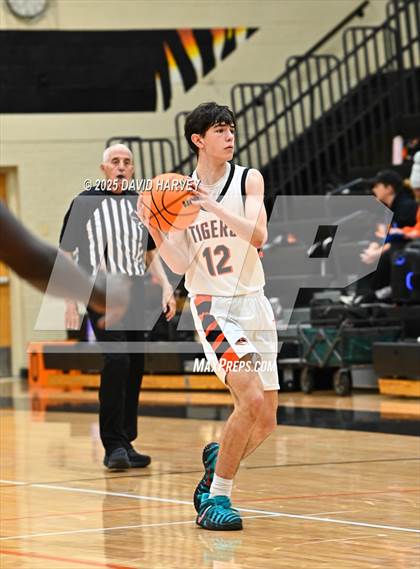 Thumbnail 3 in D'Evelyn @ Lakewood photogallery.