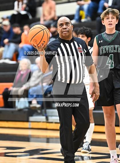 Thumbnail 3 in D'Evelyn @ Lakewood photogallery.