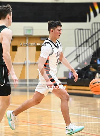 Thumbnail 3 in D'Evelyn @ Lakewood photogallery.