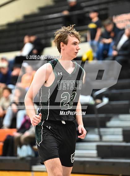 Thumbnail 1 in D'Evelyn @ Lakewood photogallery.