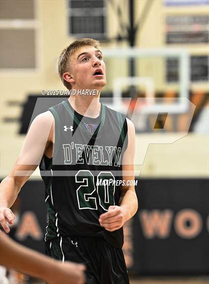 Thumbnail 2 in D'Evelyn @ Lakewood photogallery.