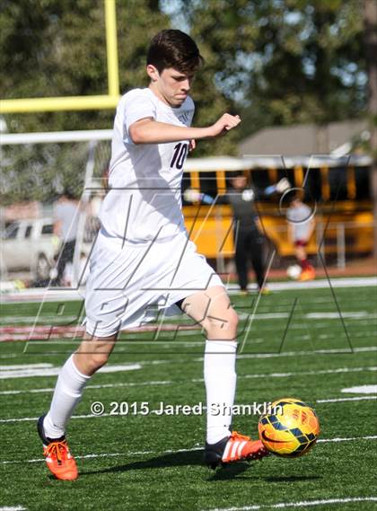 Thumbnail 3 in Hahnville @ E. D. White (Scrimmage) photogallery.