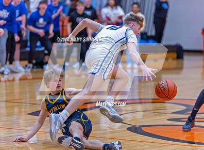 Thumbnail 2 in Quincy vs. O'Fallon(IHSA 4A Sectional Semifinals) photogallery.