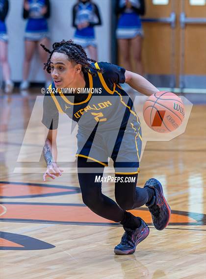 Thumbnail 3 in Quincy vs. O'Fallon(IHSA 4A Sectional Semifinals) photogallery.
