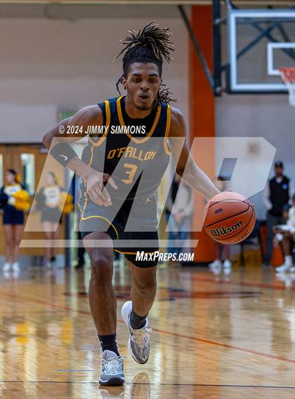 Thumbnail 2 in Quincy vs. O'Fallon(IHSA 4A Sectional Semifinals) photogallery.