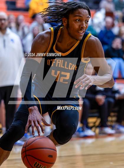 Thumbnail 1 in Quincy vs. O'Fallon(IHSA 4A Sectional Semifinals) photogallery.